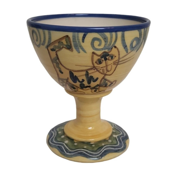 Wonky goblet cat Belinda Brayshaw (Ireland) - Picture 1 of 3